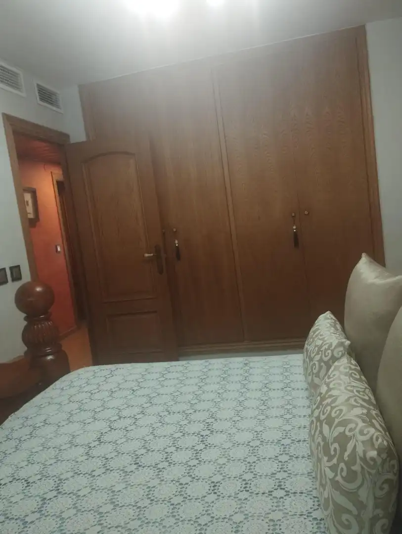Dormitori de Casa adosada en venda en Casco Urbano