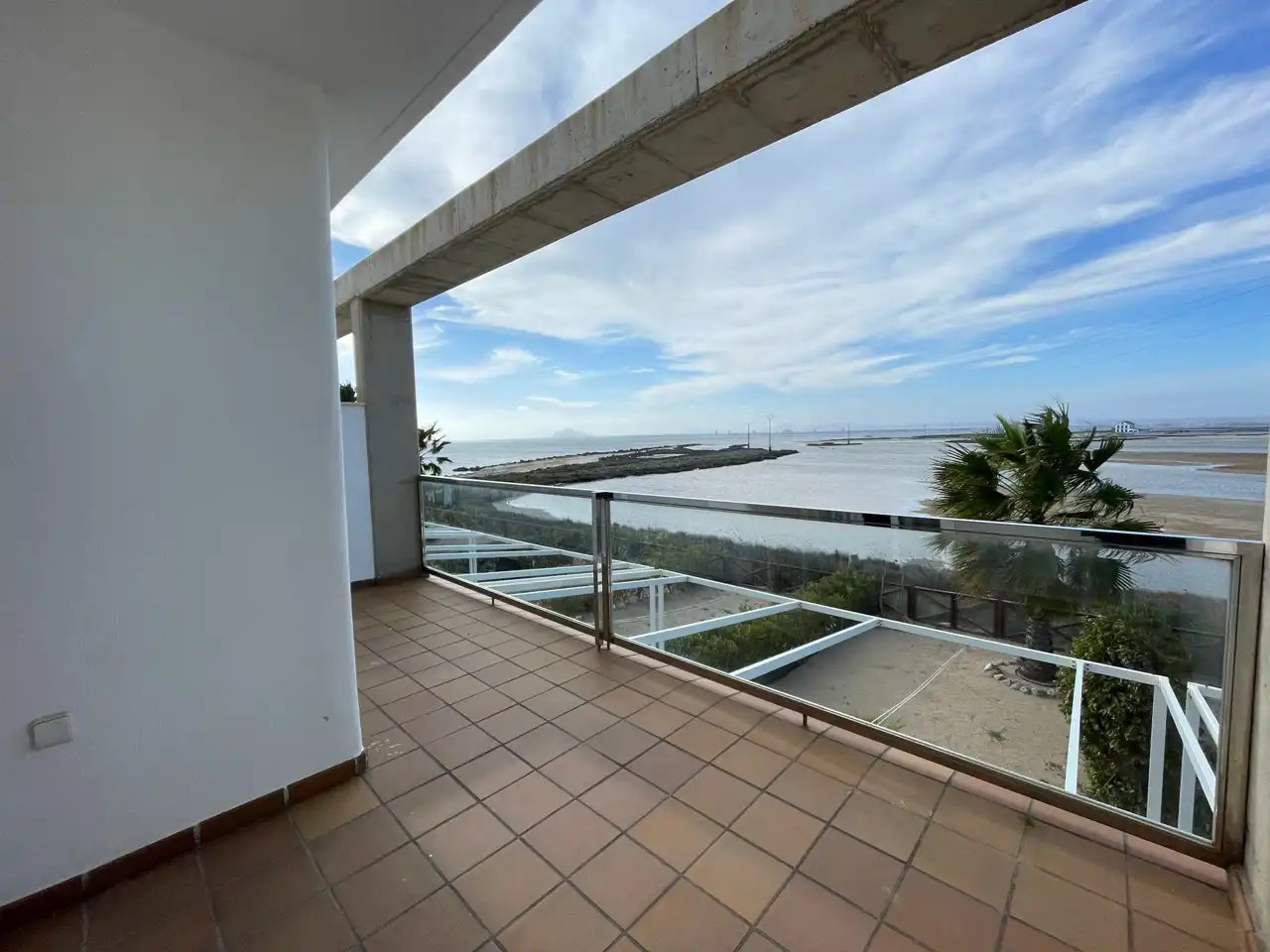 Terraza de Apartamento en venta en La Manga del Mar Menor con Aire acondicionado, Calefacción y Terraza