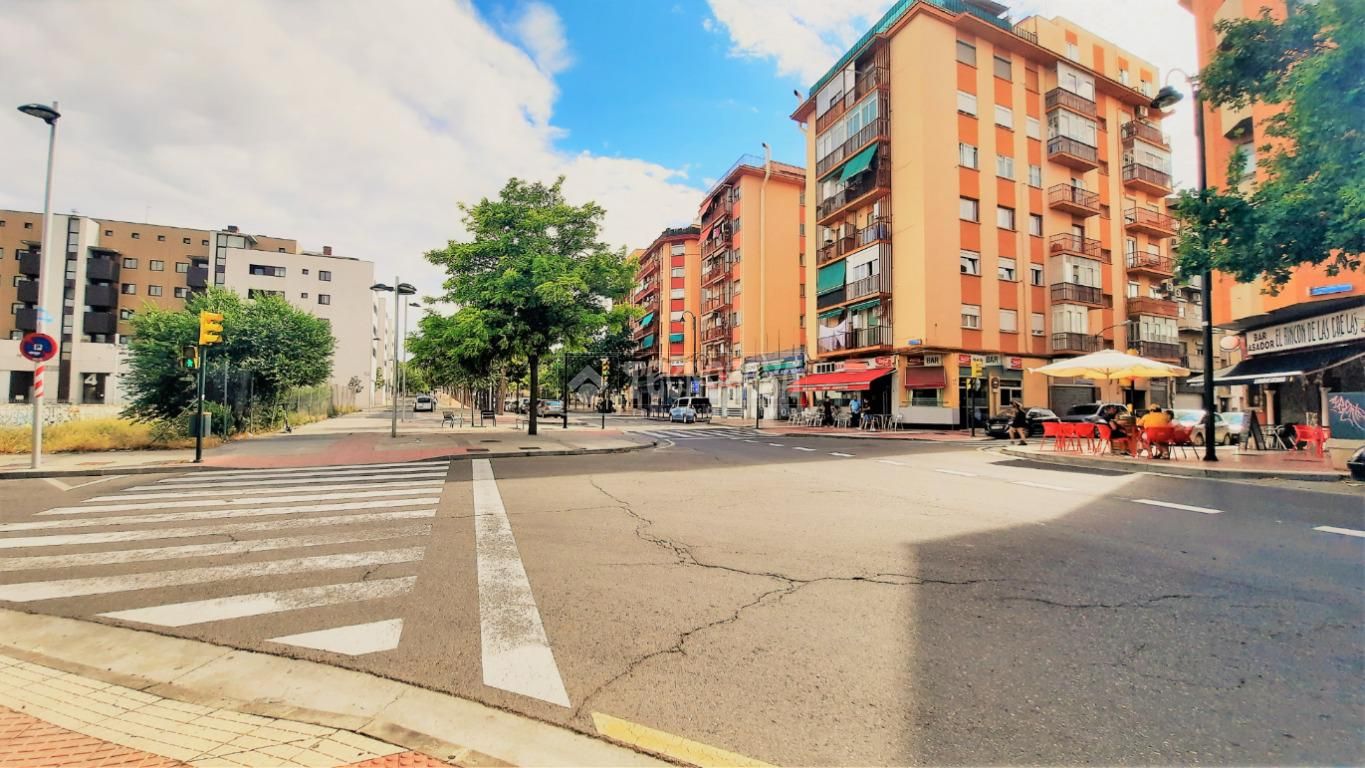 Exterior view of Flat for sale in  Zaragoza Capital  with Air Conditioner and Heating