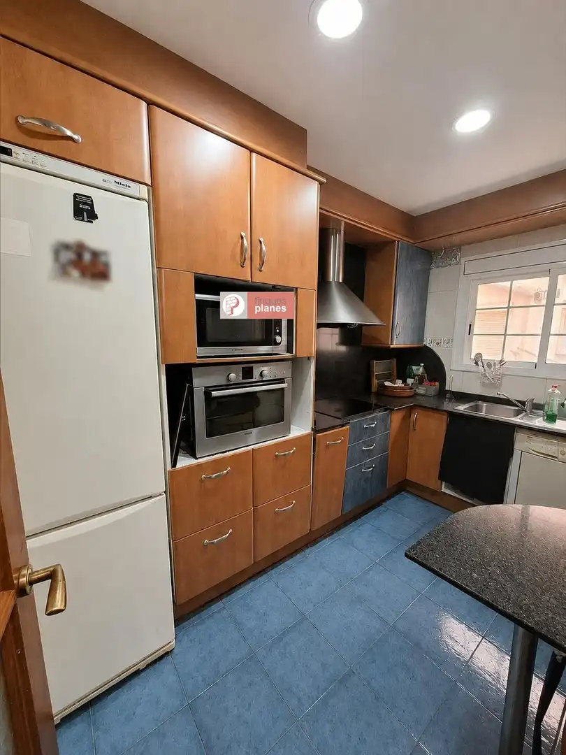 Flat with terrace for sale in Instituts - Universitat, imagen 4