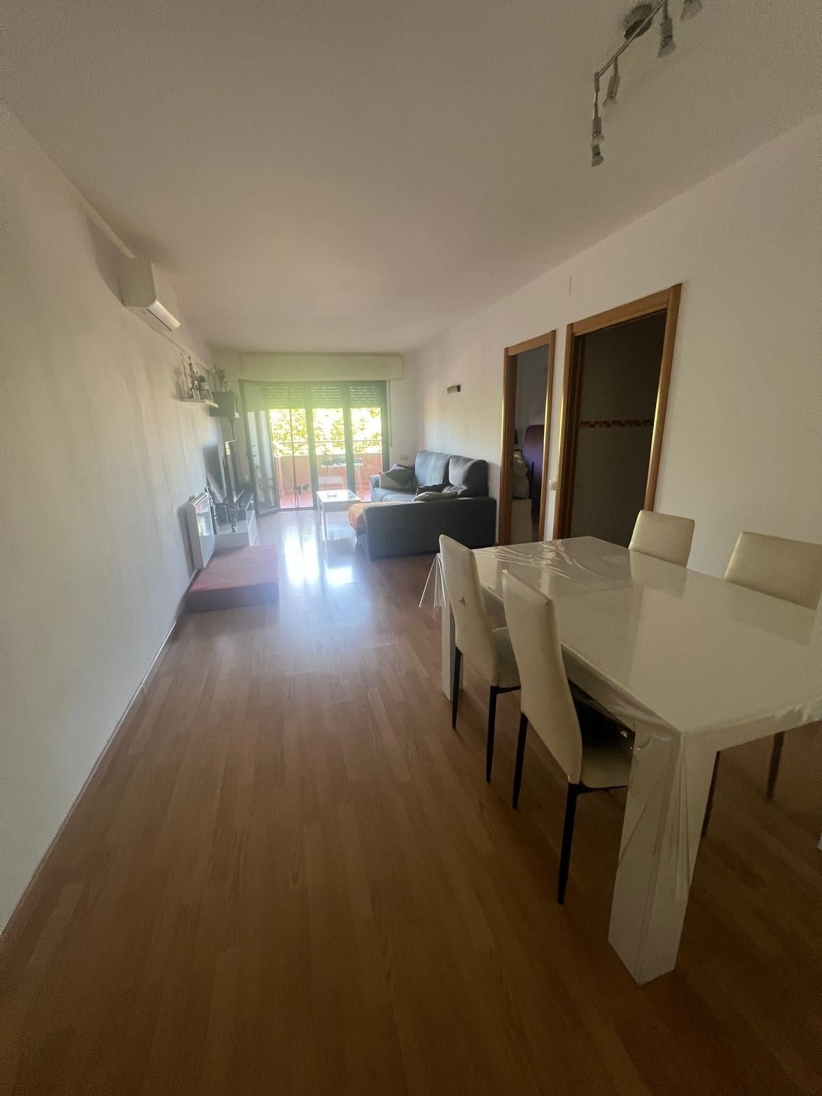 Vista exterior de Pis en venda en Vila-sana amb Aire condicionat, Terrassa i Balcó