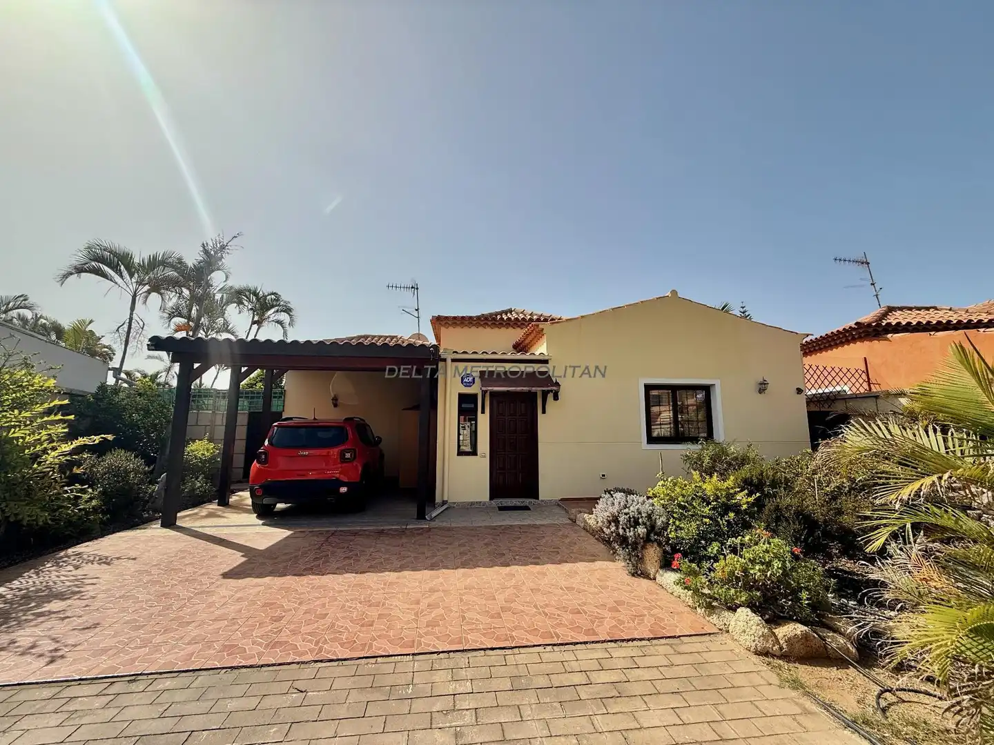 Exterior view of Houses for sale in Arona  with Air Conditioner, Terrace and Storage room