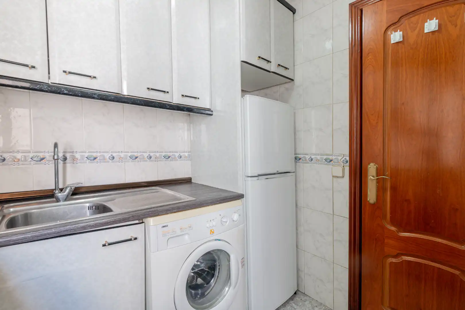 Cocina de Piso en venta en Madrid con Horno y Lavadora