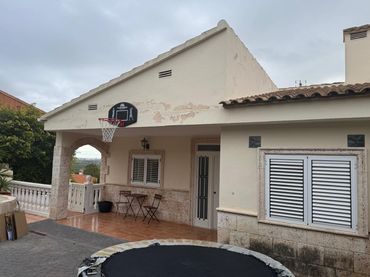 Detached house with balcony for sale in Calle Río Zújar