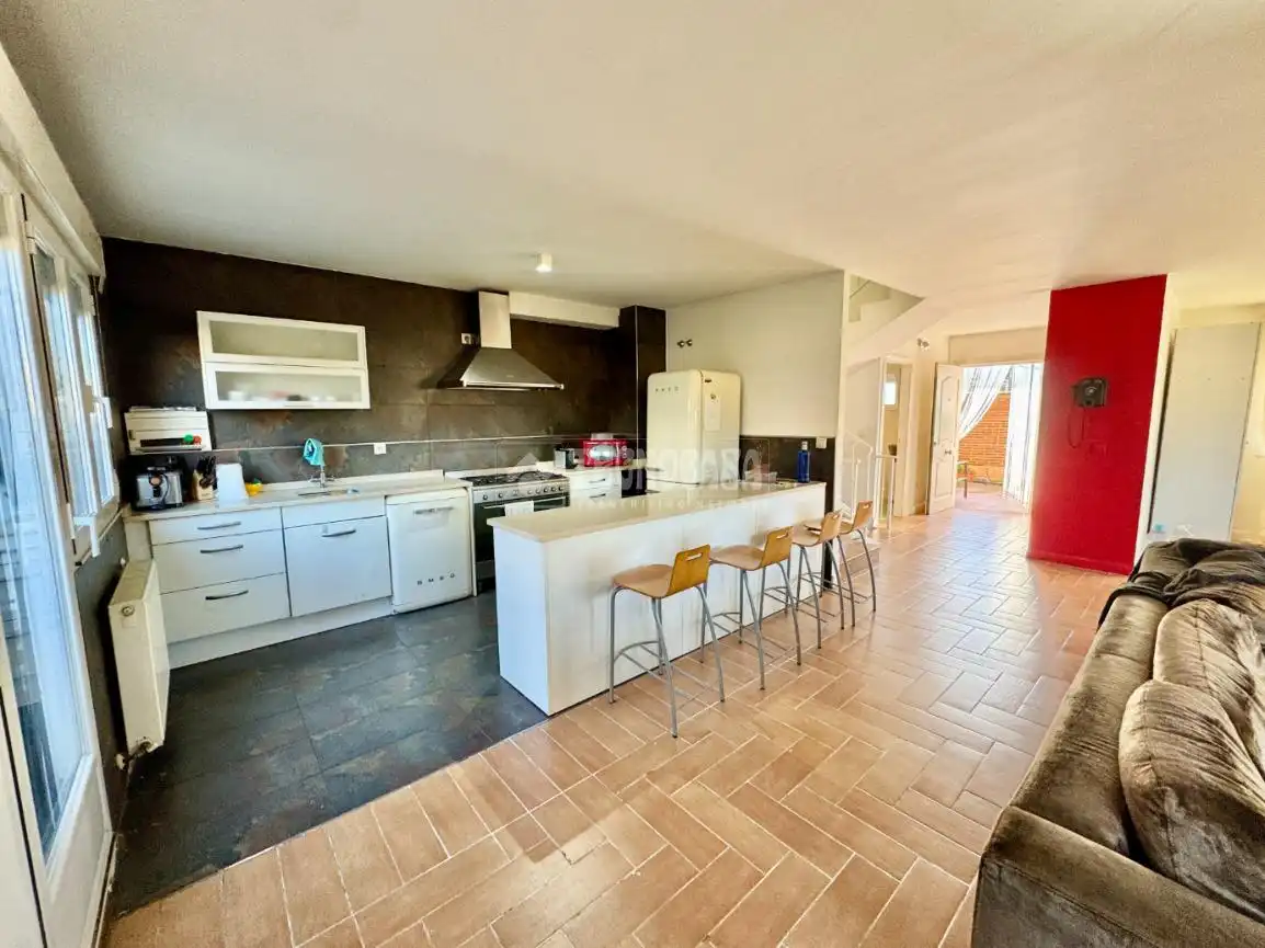 Cocina de Casa adosada en venta en Yunquera de Henares con Aire acondicionado y Calefacción