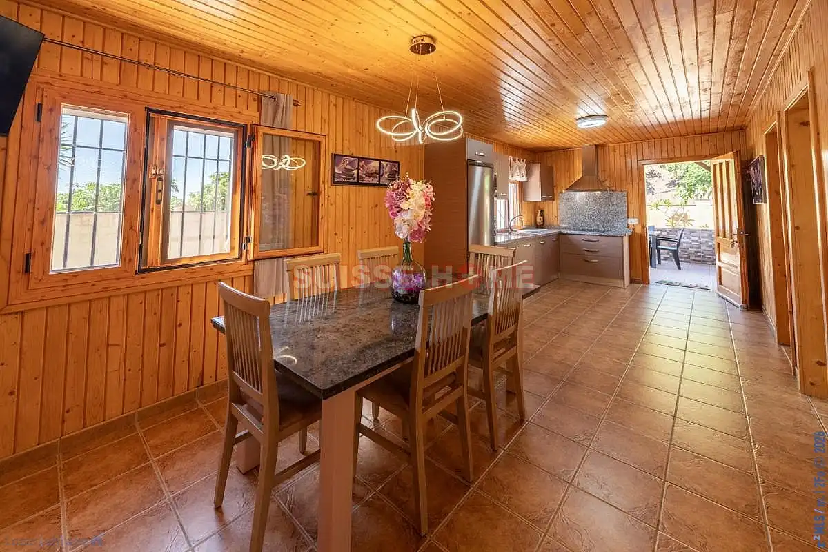 Comedor de Casa o chalet en venta en Vélez-Málaga con Aire acondicionado, Calefacción y Terraza