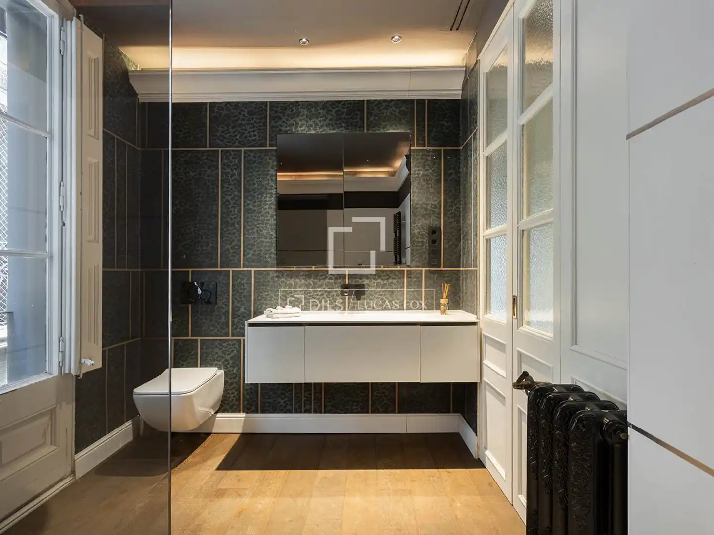 Bathroom of Flat for sale in Barcelona  with Air Conditioner, Heating and Terrace