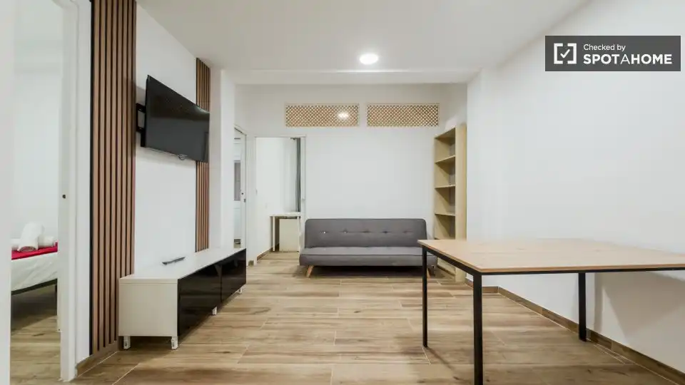 Habitació a Sant Pere, Sta. Caterina i la Ribera