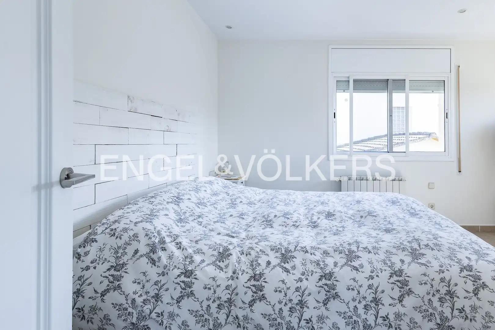 Bedroom of Houses for sale in Sant Fost de Campsentelles  with Air Conditioner, Heating and Private garden