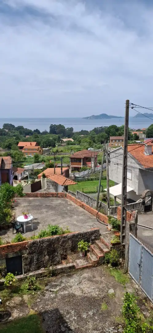 Außenansicht von Haus oder Chalet zum Verkauf in Vigo  mit Privatgarten und Abstellraum
