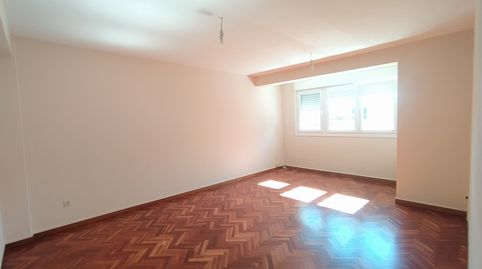 Foto 3 de Pis de lloguer a Rúa de García Barbón, 106, Centro - Areal, Vigo