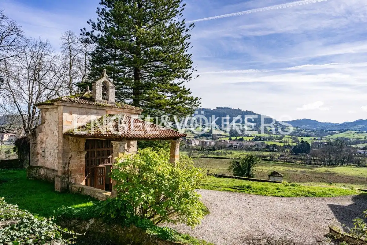 Exterior view of Houses for sale in Villaviciosa  with Heating, Private garden and Parquet flooring