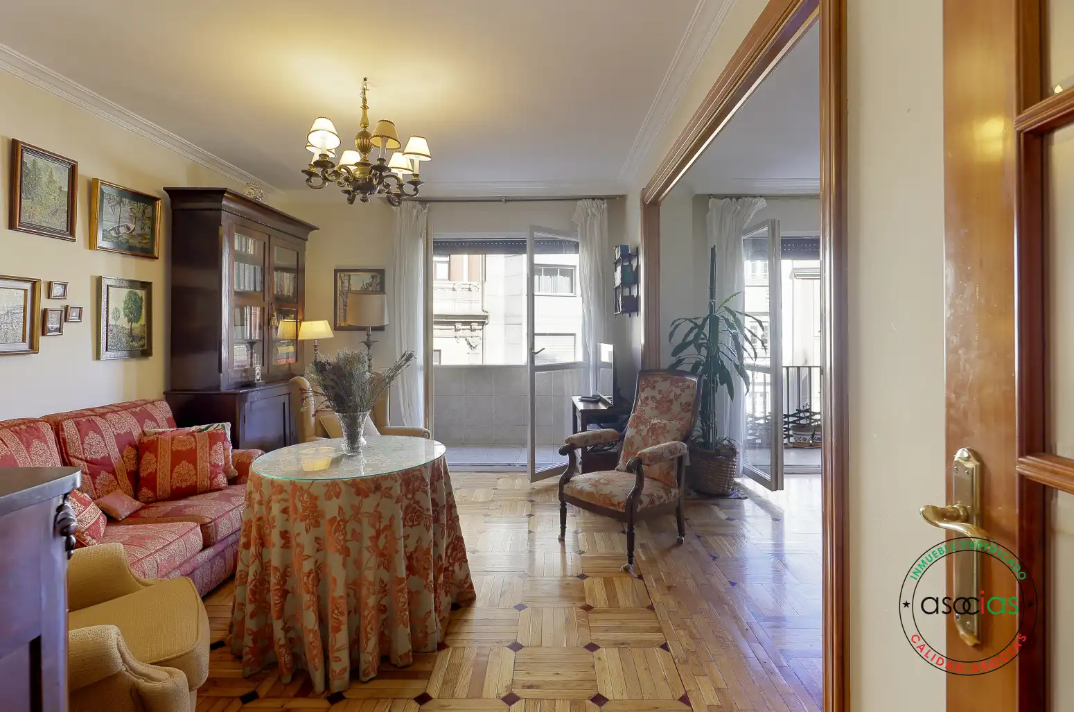 Sala de estar de Piso en venta en Gijón  con Calefacción, Parquet y Terraza