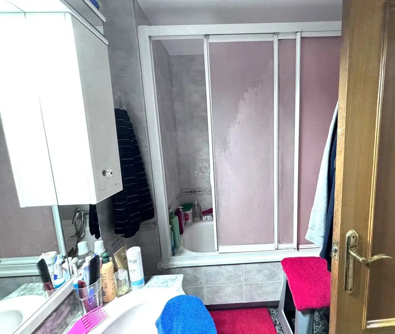 Badezimmer von Maisonette zum Verkauf in L'Hospitalet de Llobregat mit Klimaanlage, Heizung und Balkon