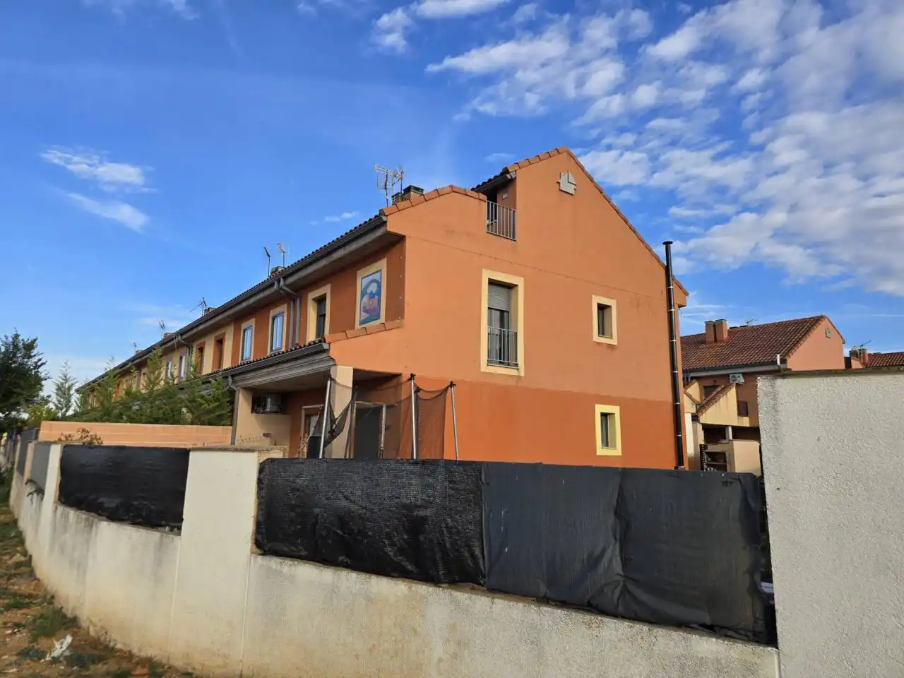 Adosado con jardín en venta en Pioz, imagen 2