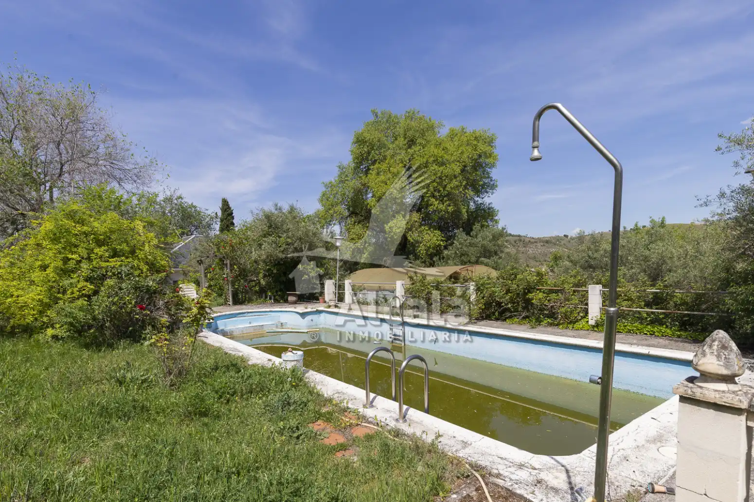 Piscina de Casa o chalet en venta en Valverde de Alcalá con Calefacción, Terraza y Trastero