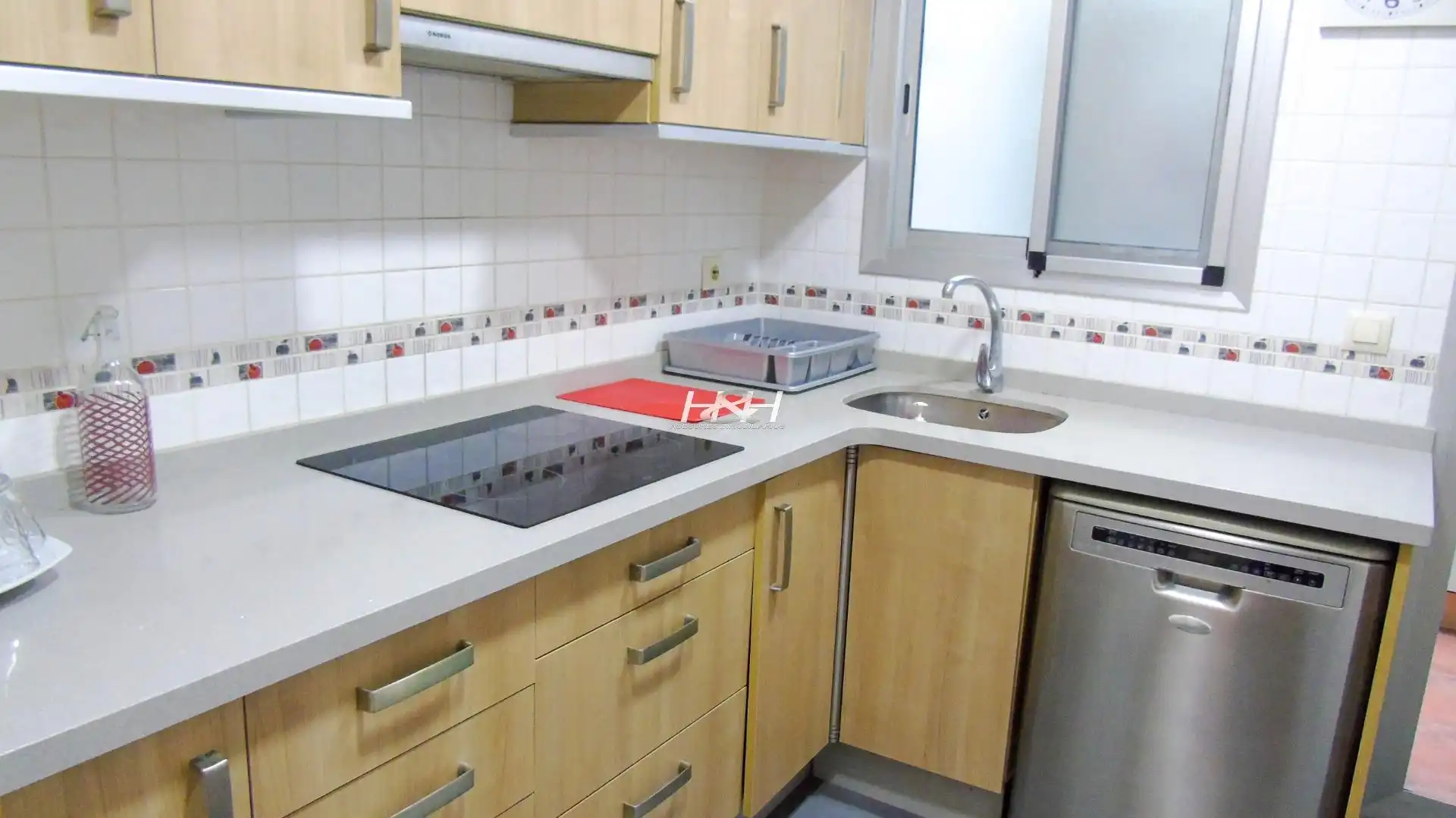 Kitchen of Flat for rent in Burjassot  with Air Conditioner, Storage room and Furnished