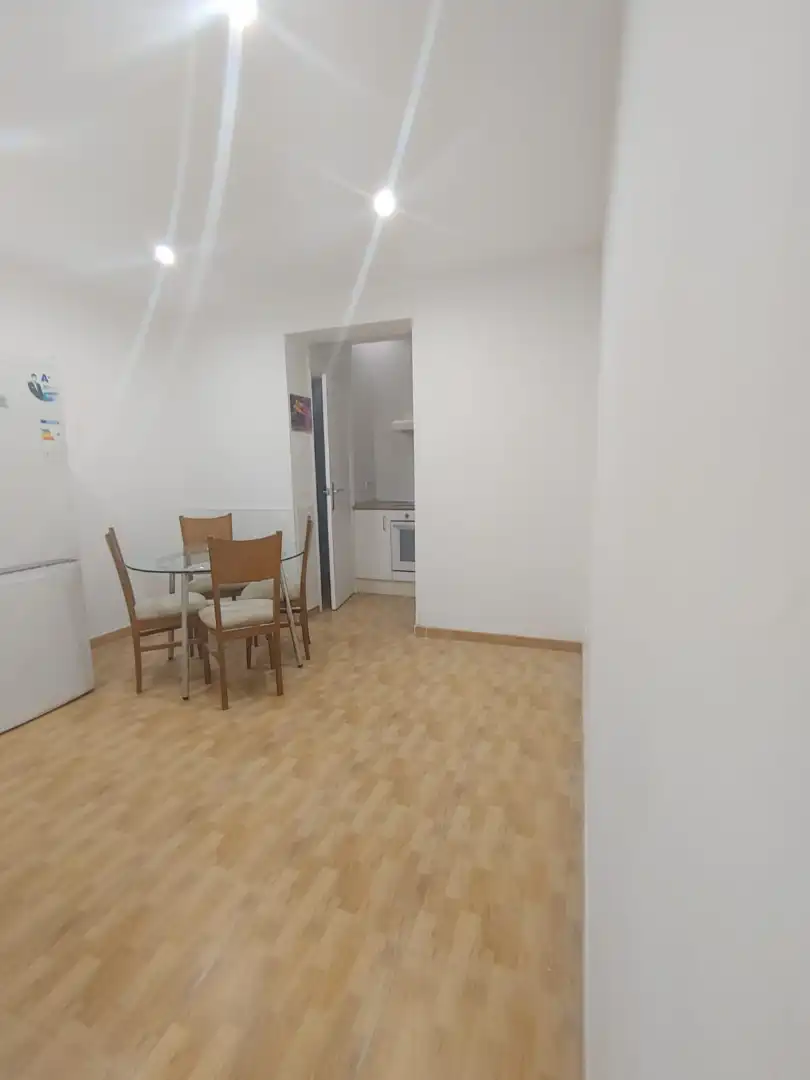 Estudio de alquiler en Barcelona con Calefacción, Amueblado y Lavadora