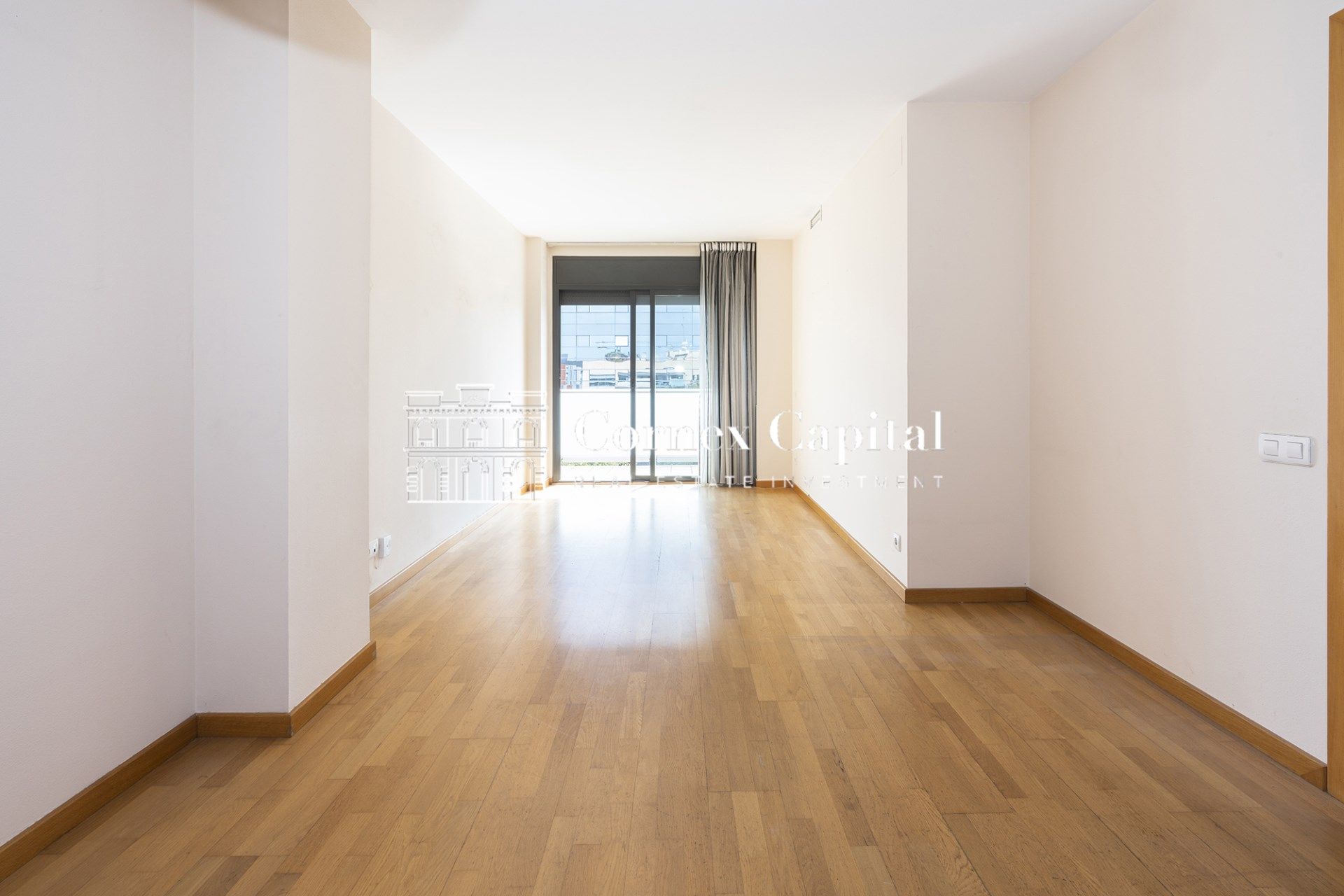 Exterior view of Attic for sale in  Barcelona Capital  with Air Conditioner, Heating and Terrace
