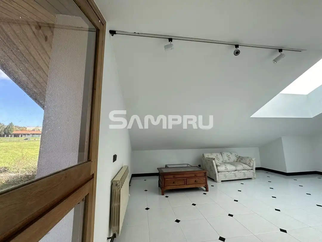 Wohnung zum Verkauf in Legutio mit Heizung, Privatgarten und Terrasse