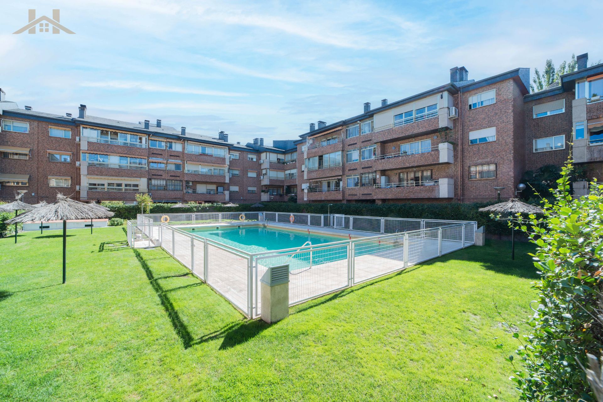 Exterior view of Flat for sale in Majadahonda  with Air Conditioner, Heating and Terrace