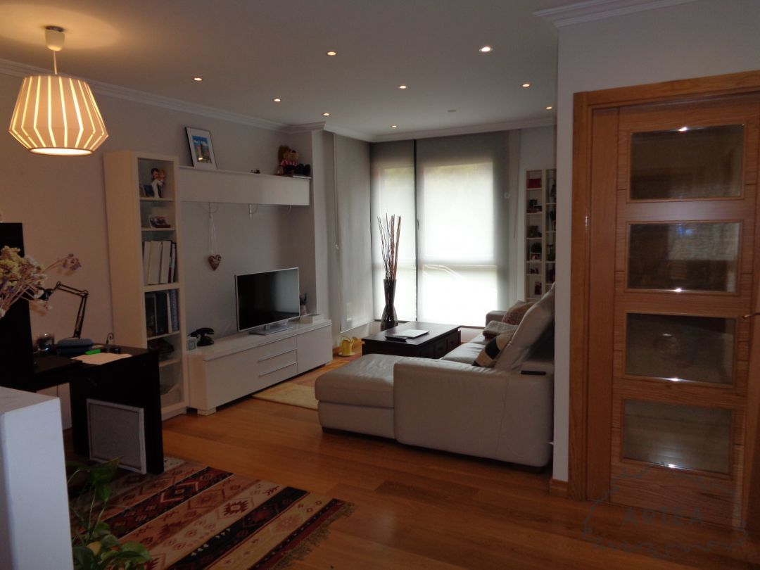 Living room of Apartment for sale in Bilbao   with Heating, Oven and Washing machine