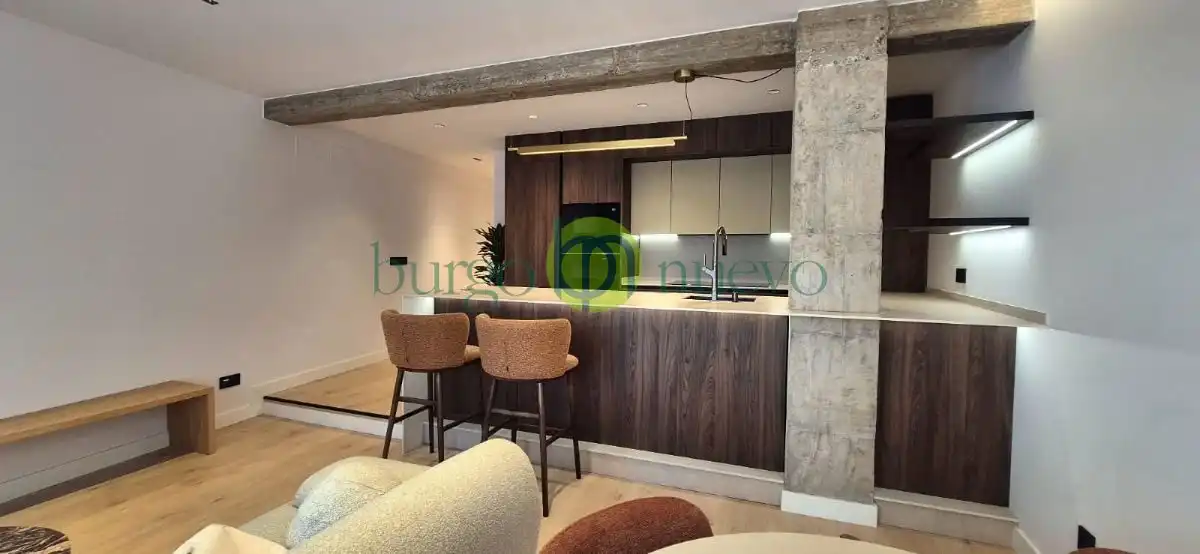 Apartment with lift for sale in Calle San Agustín