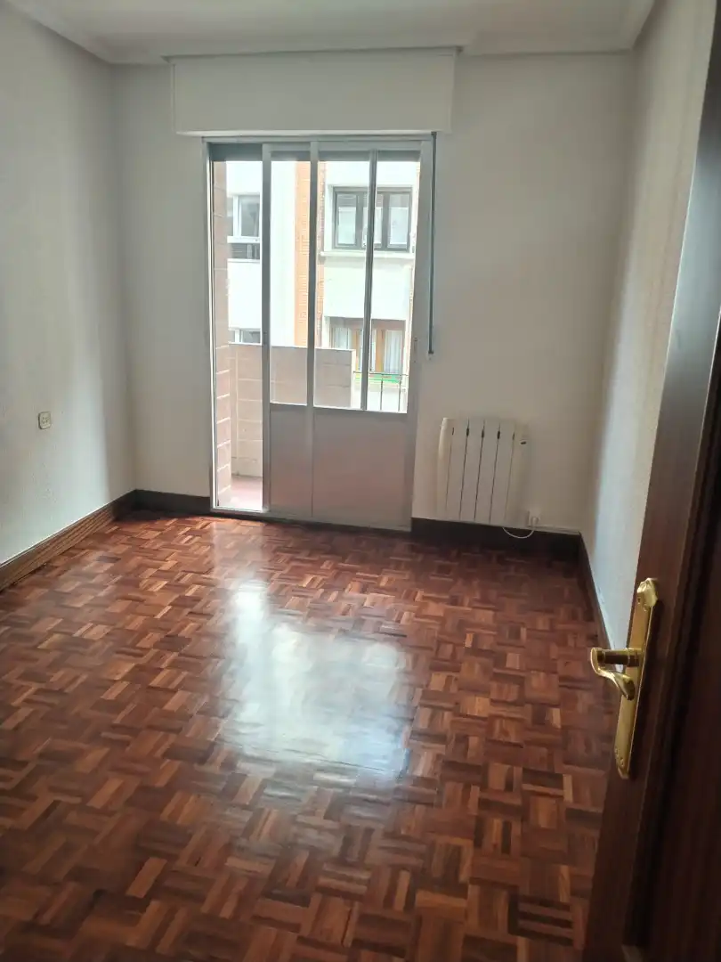 Habitación de Piso en venta en Portugalete con Calefacción, Horno y Lavadora