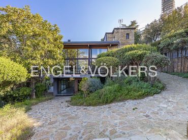 Casa amb piscina en venda a Sarrià - Sant Gervasi