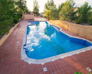 Swimming pool of Flat for sale in  Granada Capital