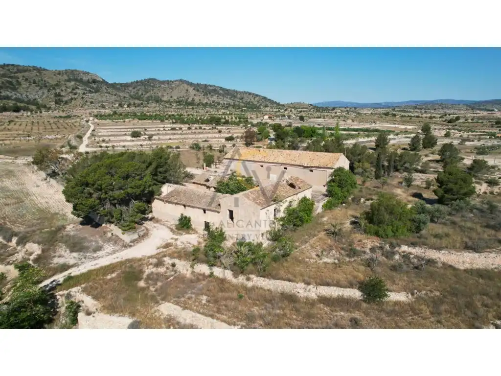 Casa rustica con piscina in vendita a Monóvar  / Monòver