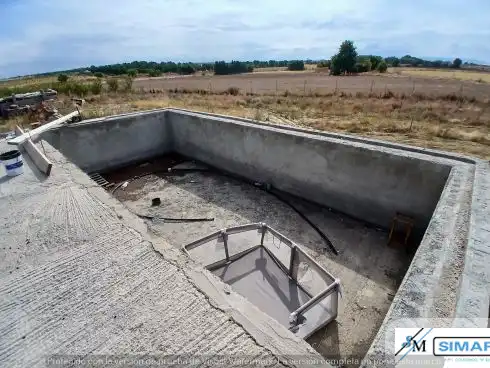 Piscina de Terreno en venta en Ajofrín