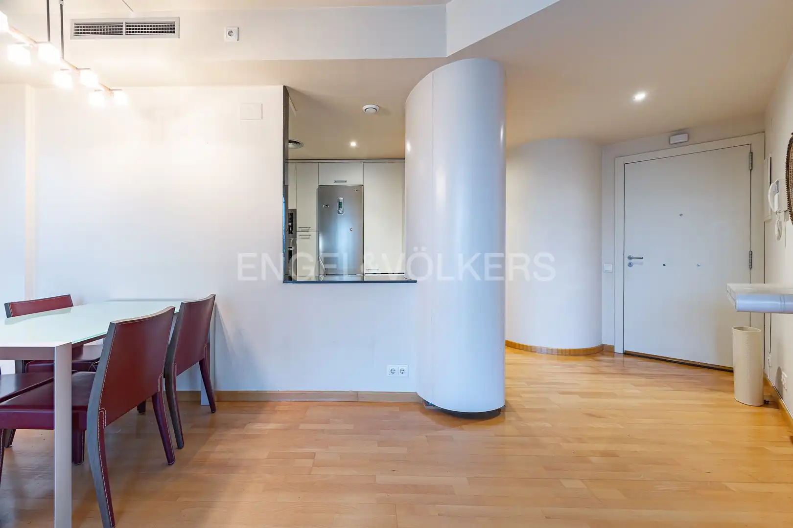 Wohnung zur Miete in Barcelona mit Klimaanlage, Heizung und Parkett