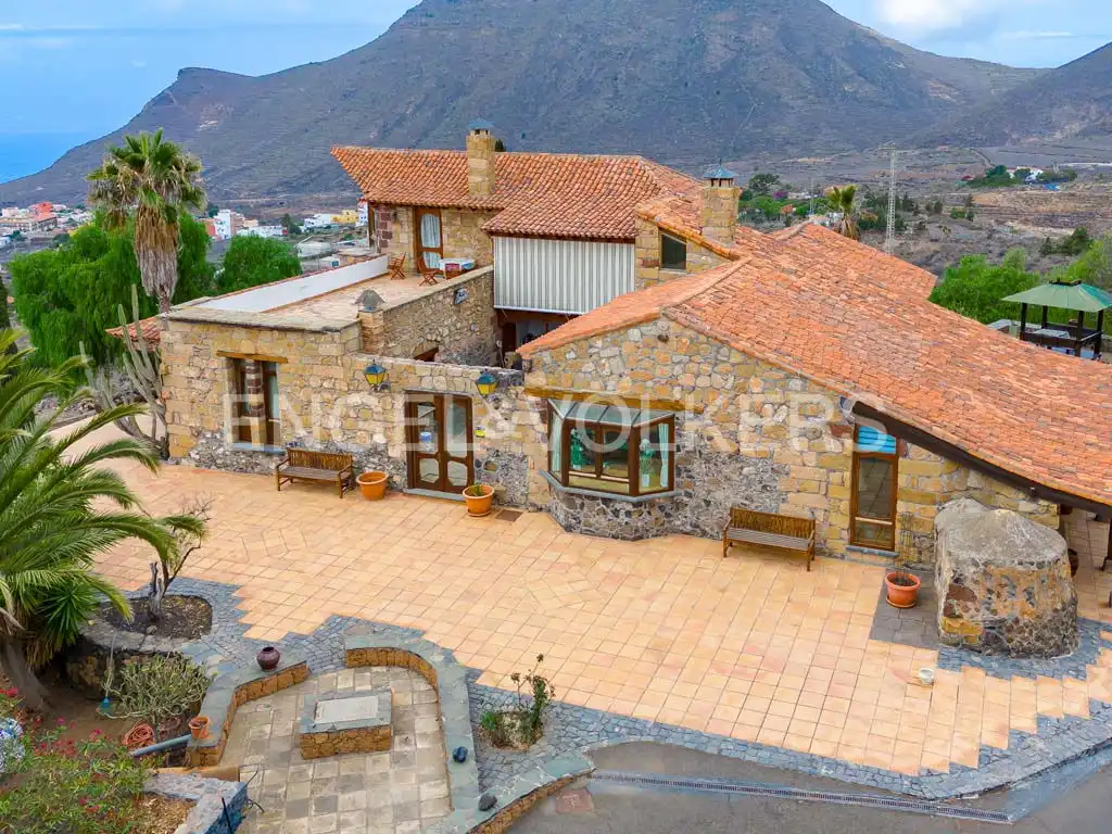 Vista exterior de Casa o xalet en venda en Arona pueblo