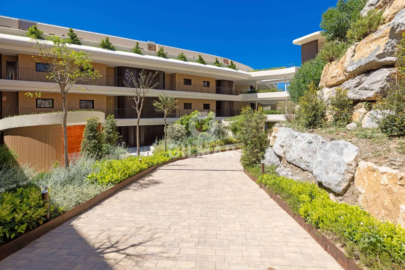 Vista exterior de Pis en venda en Fuengirola amb Calefacció, Jardí privat i Traster