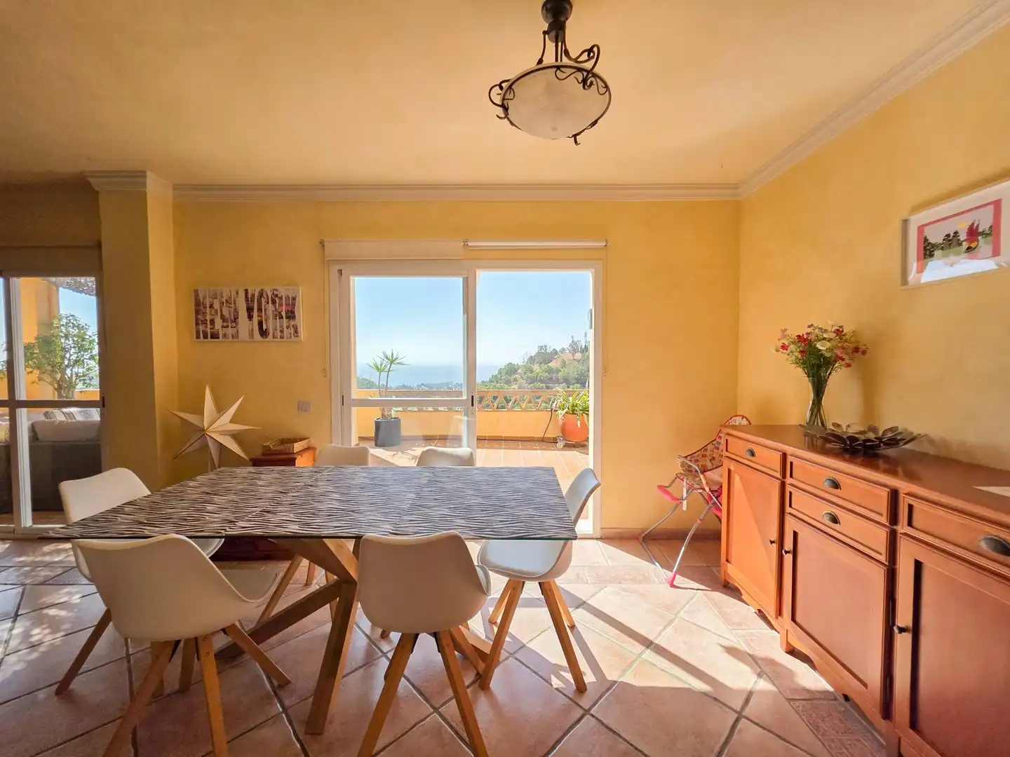 Esszimmer von Dachboden zum Verkauf in Málaga mit Klimaanlage, Heizung und Terrasse