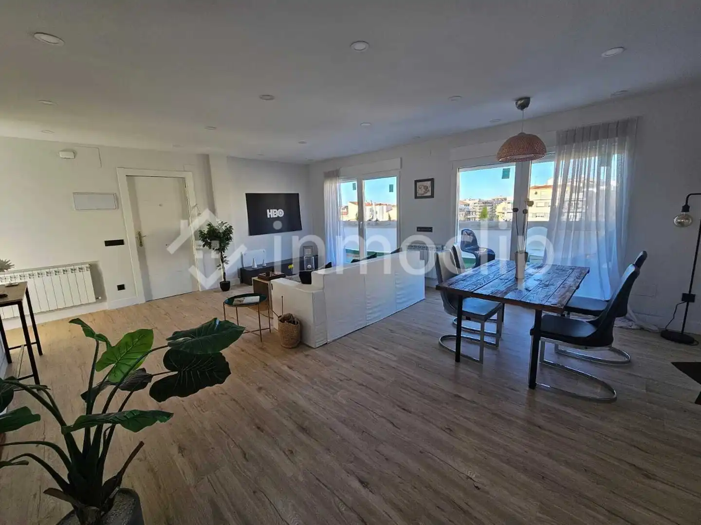 Sala de estar de Ático en venta en Salamanca con Calefacción y Terraza