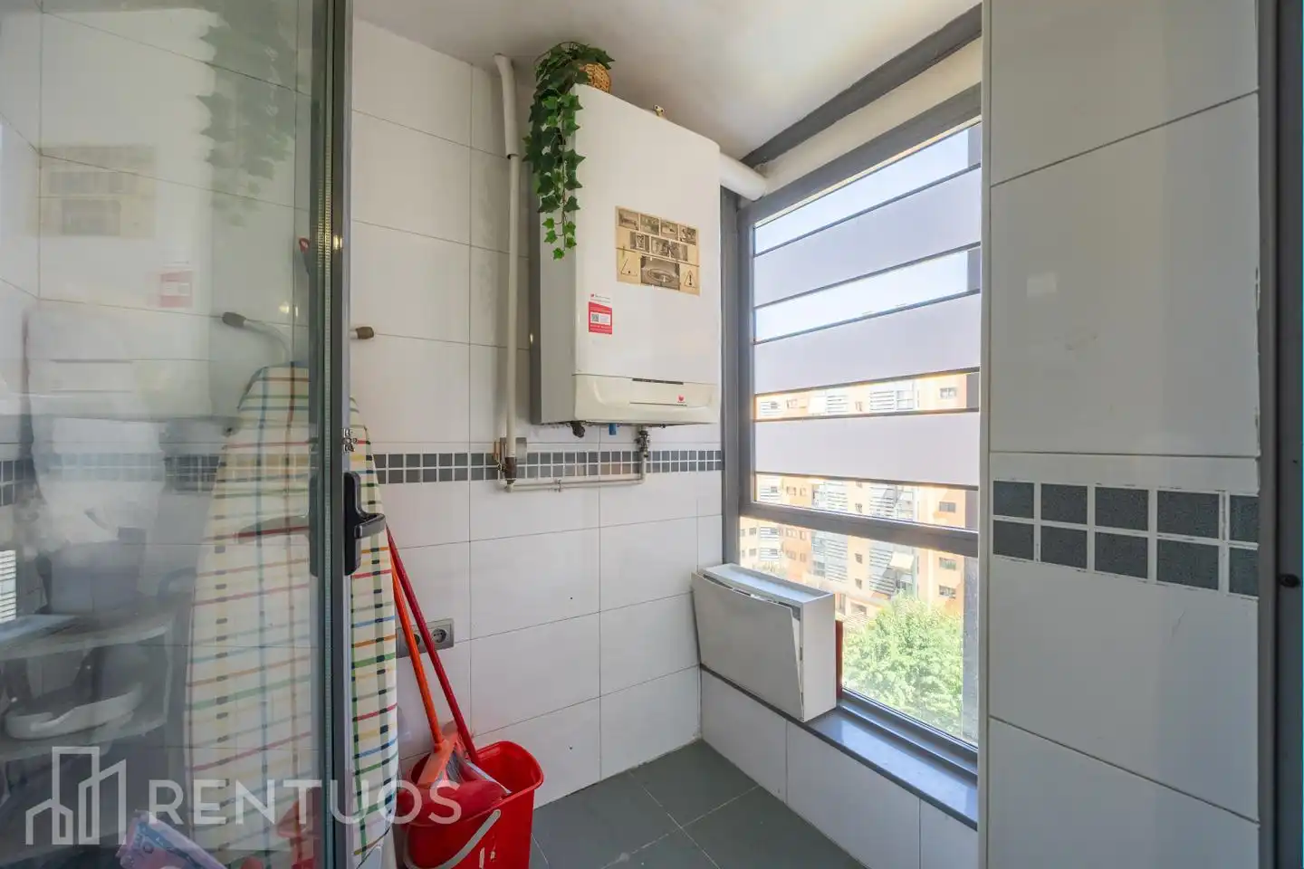 Appartamento con piscina in affitto a Calle de Ariel, imagen 18
