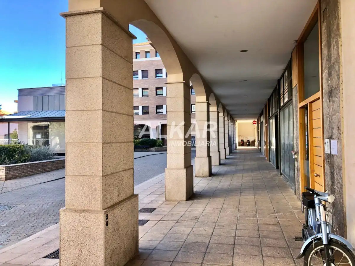 Gewerbefläche zum Verkauf in Ribaforada