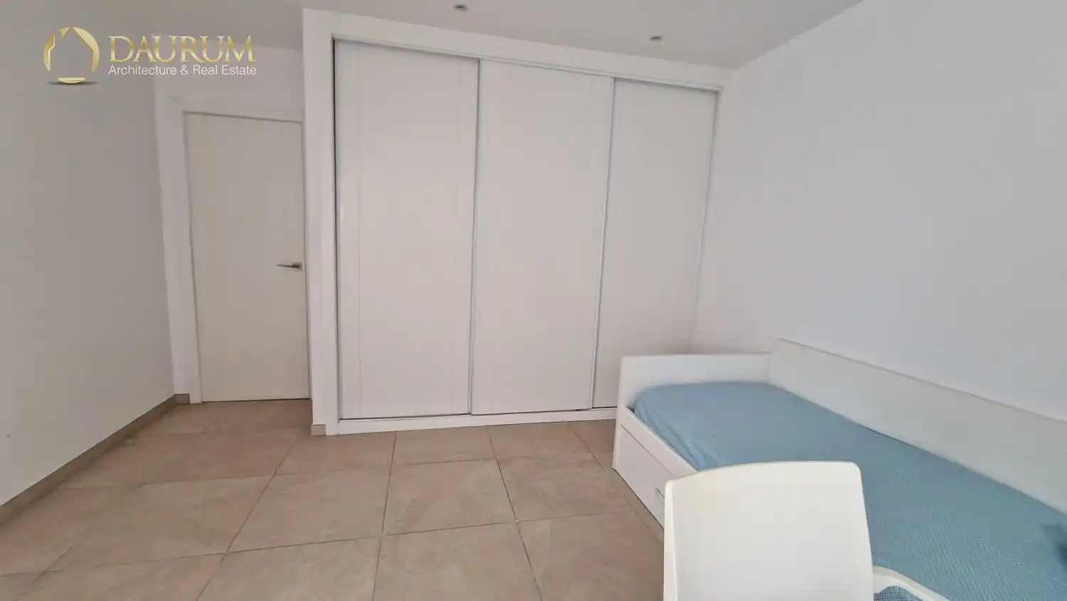 Habitación de Casa o chalet en venta en Pozuelo de Alarcón con Aire acondicionado, Calefacción y Terraza