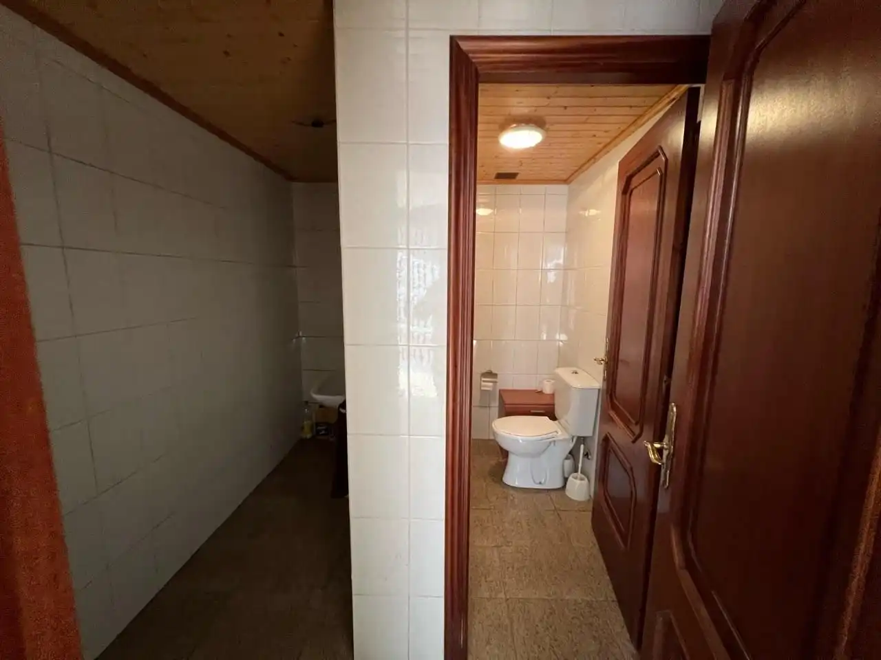Bathroom of Houses for sale in Ourense Capital   with Heating, Terrace and Swimming Pool