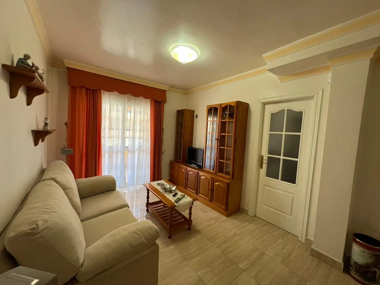 Sala d'estar de Pis en venda en Manilva amb Terrassa