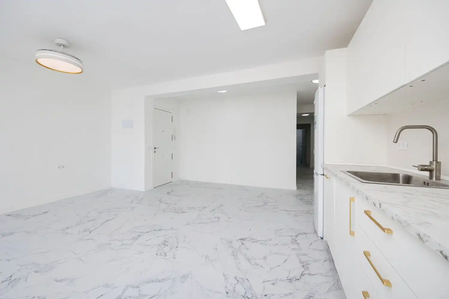 Flat for sale in Torrevieja  with Balcony