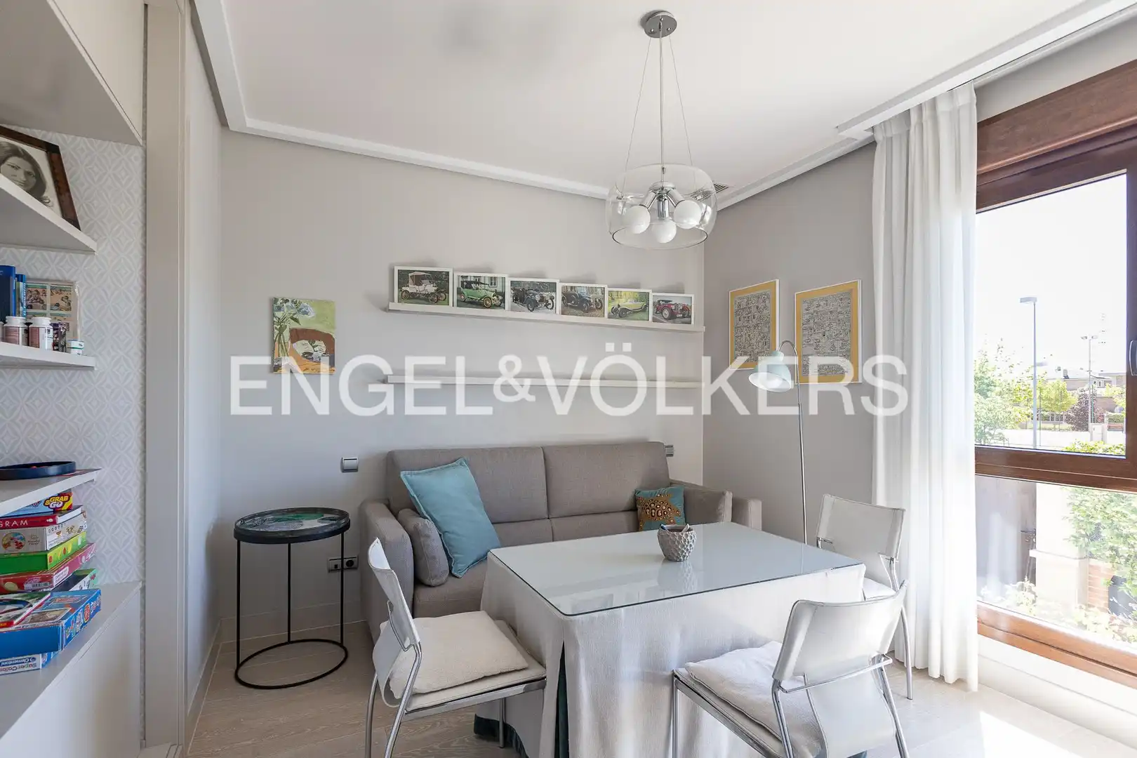 Esszimmer von Einfamilien-Reihenhaus zum Verkauf in Majadahonda mit Klimaanlage, Heizung und Privatgarten
