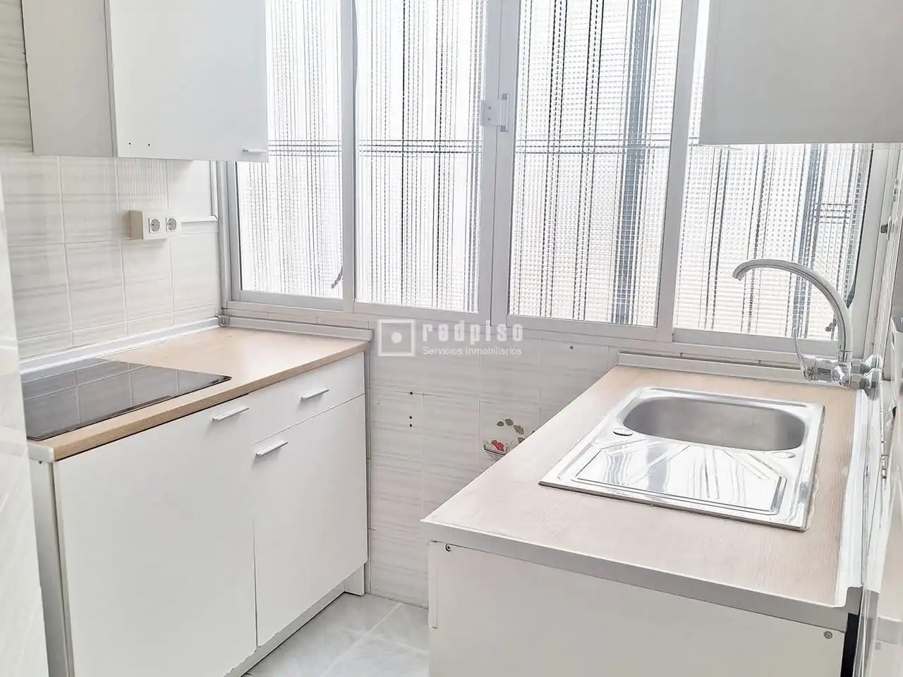 Cocina de Piso de alquiler en Sevilla con Aire acondicionado, Calefacción y Terraza