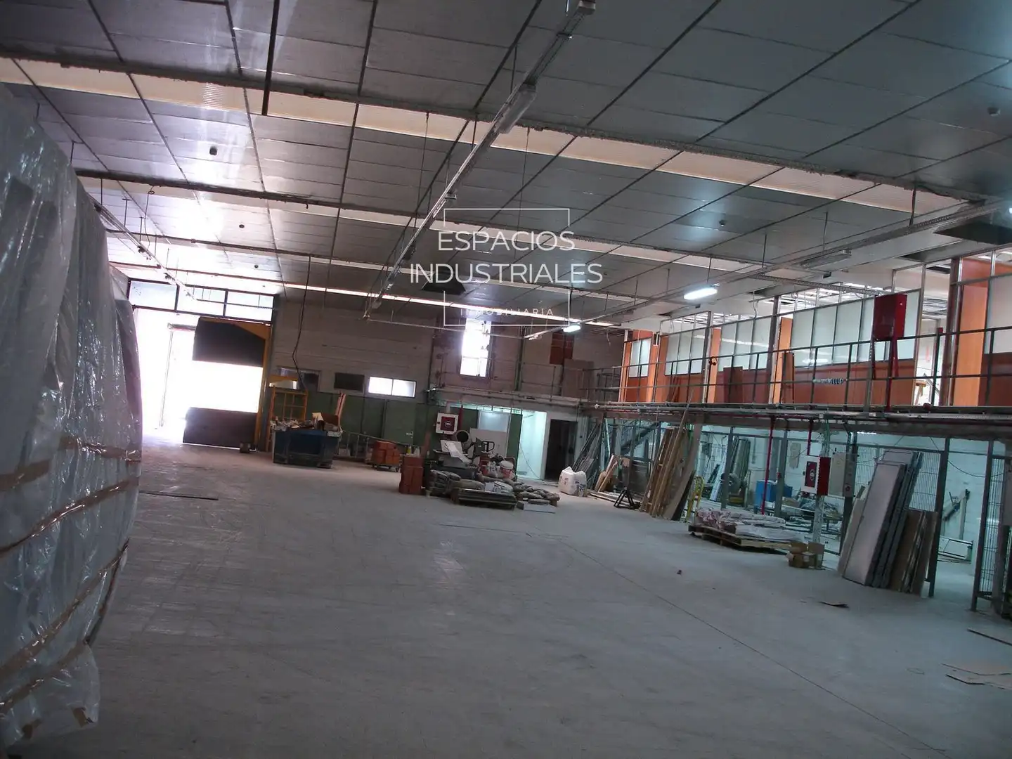 Industrial building with lift for sale in San Blas, imagen 2