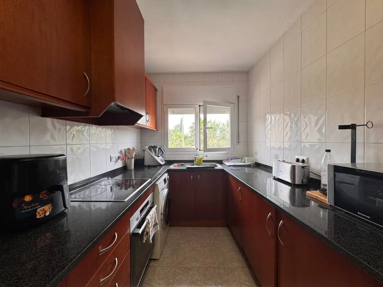 Küche von Country house zum Verkauf in Jafre mit Heizung, Terrasse und Balkon