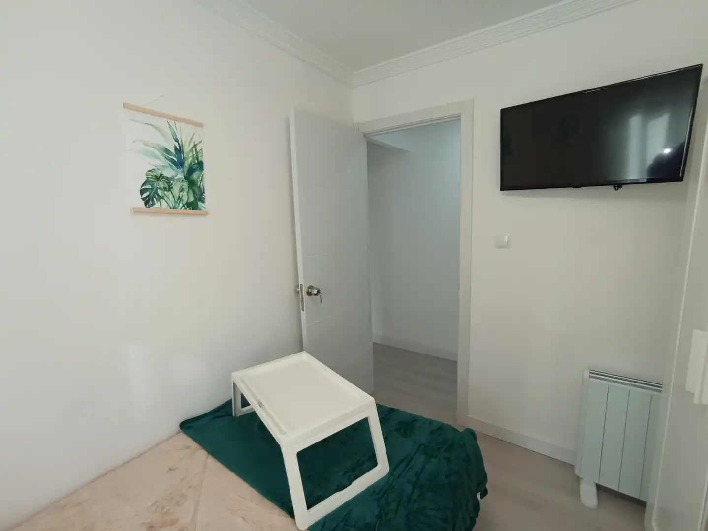 Schlafzimmer von Wohnung zur untervermieten in Madrid mit Heizung, Parkett und Möbliert