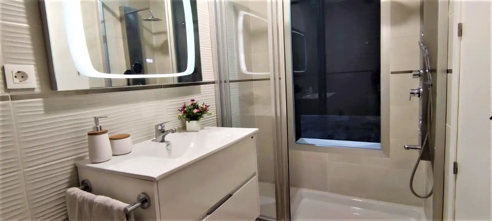 Bany de Apartament en venda en Cabanes amb Aire condicionat, Calefacció i Jardí privat