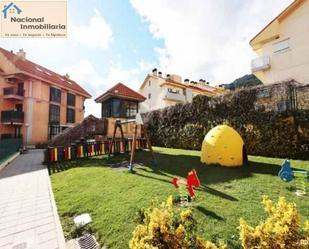 Jardí de Àtic en venda en San Lorenzo de El Escorial amb Jardí privat, Terrassa i Traster